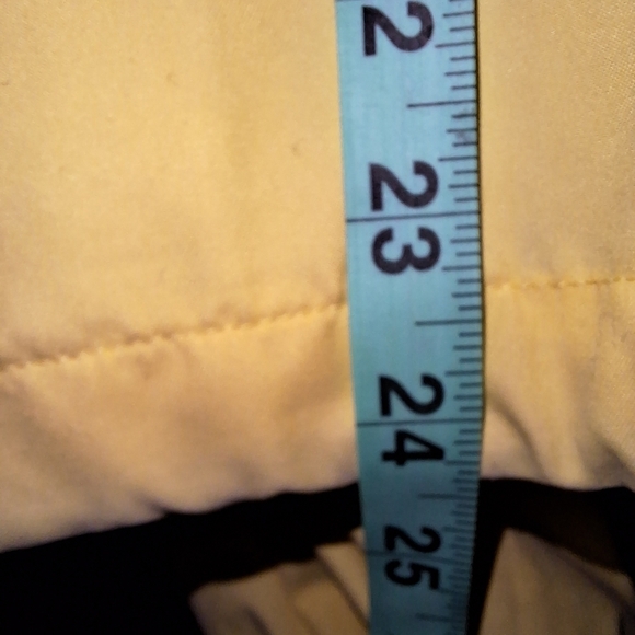 A Cutter & Buck Atlanta Braves hooded jacket in a ladie's size small. - Picture 9 of 9